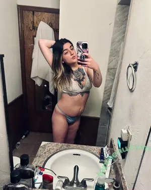 smokahontaskylie / real_smokahontas nude photo #0001