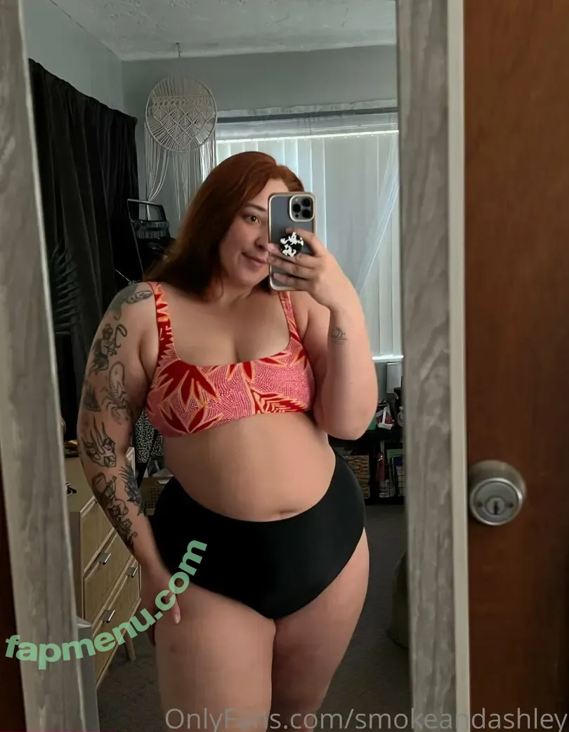 smokeandashley nude photo #0001 (ashleysyrenna)