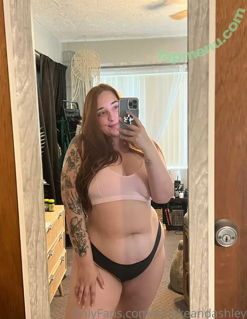 smokeandashley nude photo #0004 (ashleysyrenna)