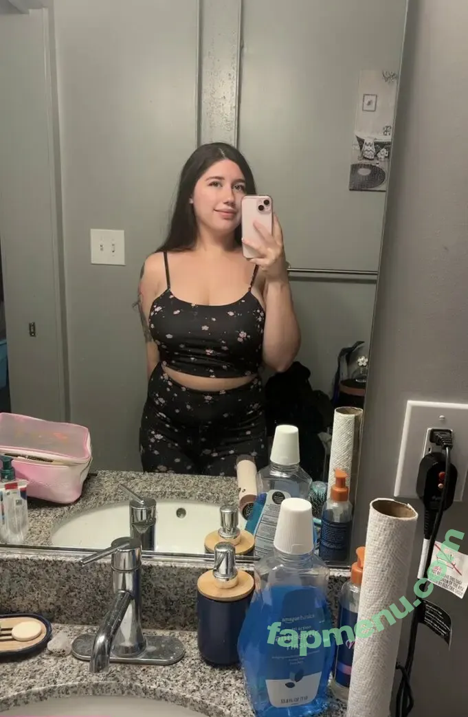 smolclingygf nude photo #0020 (smolclingygf)