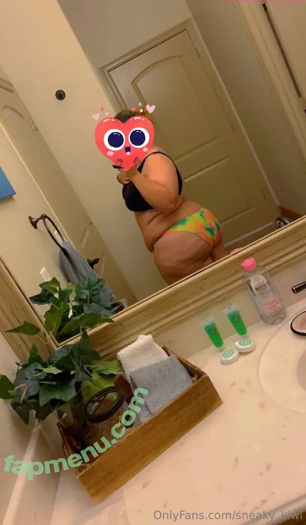 sneaky_kiwi nude photo #0005 (reel)
