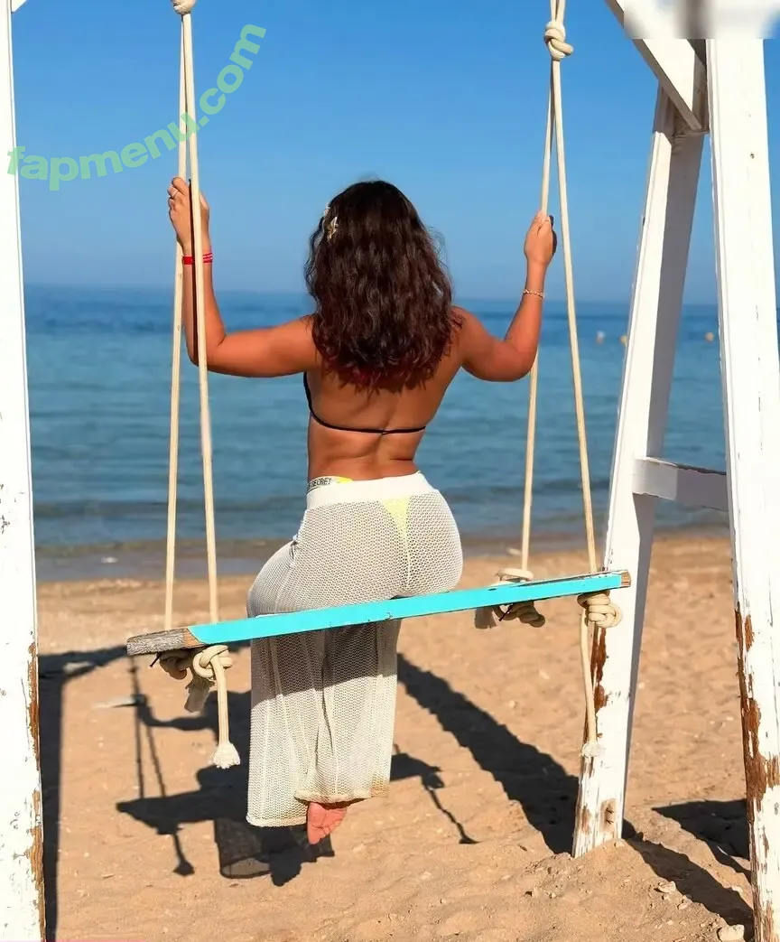 Snezhana Snezhok nude photo #0003 (Snezhana Snezhok)