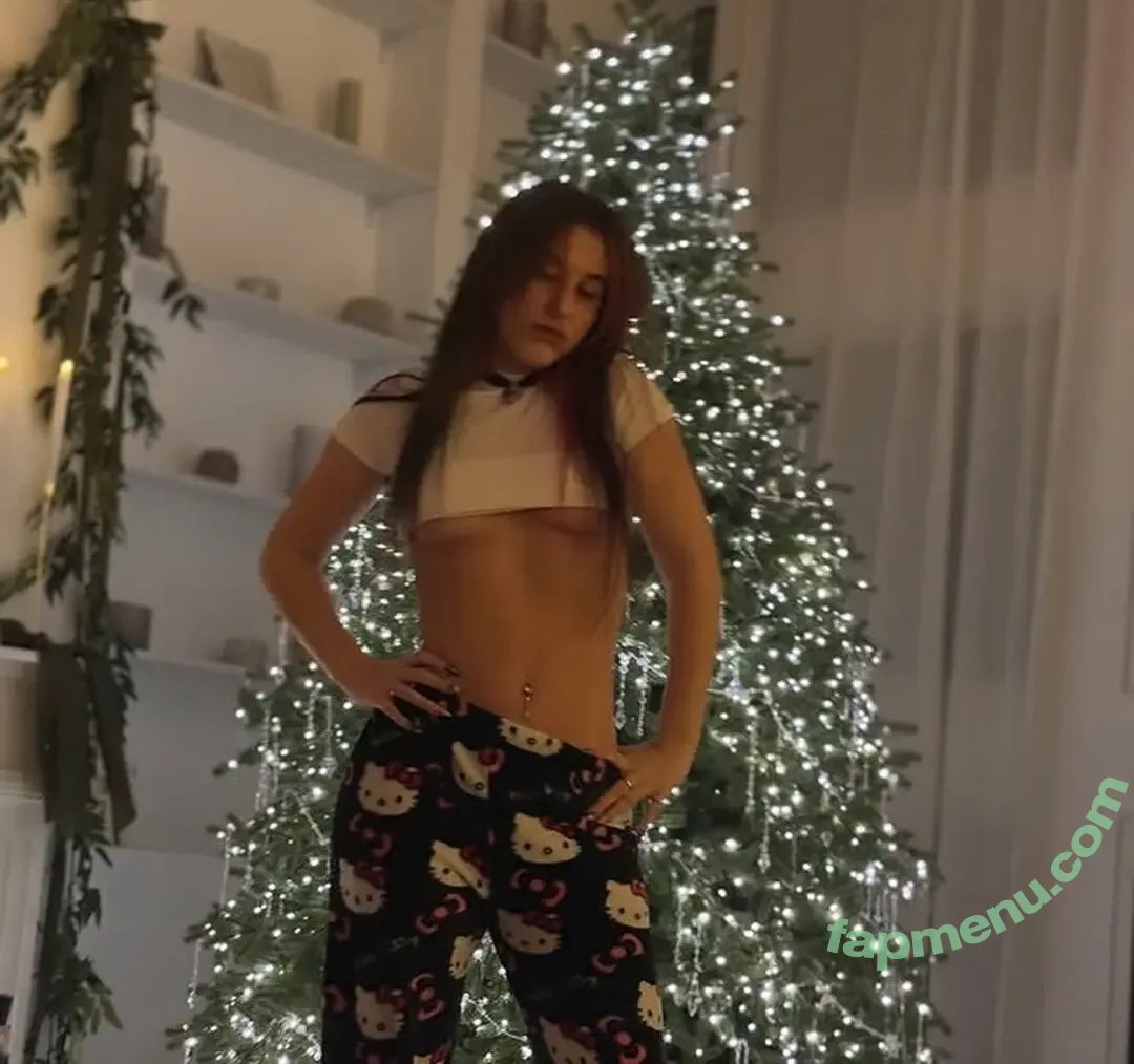 Snezhana Snezhok nude photo #0006 (Snezhana Snezhok)