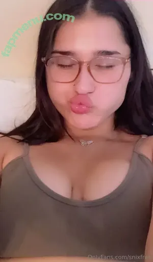 snixfree / itssnixbitxh nude photo #0017