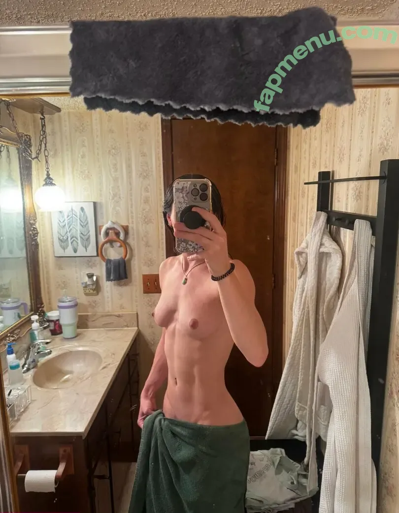 snugglysweaterof nude photo #0006 (snugglysweaterof)