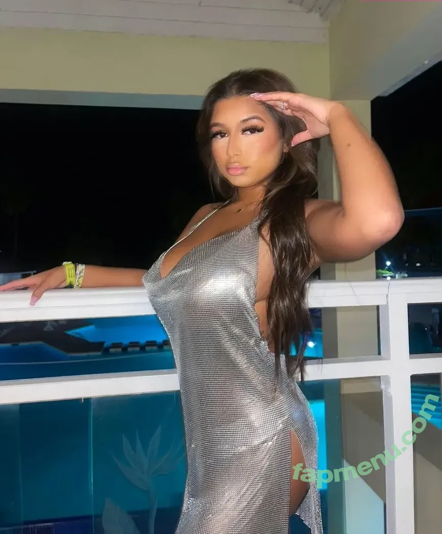 sofia.deroian nude photo #0001 (sofiaderoian)