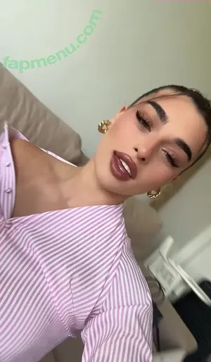  nude photo #0002