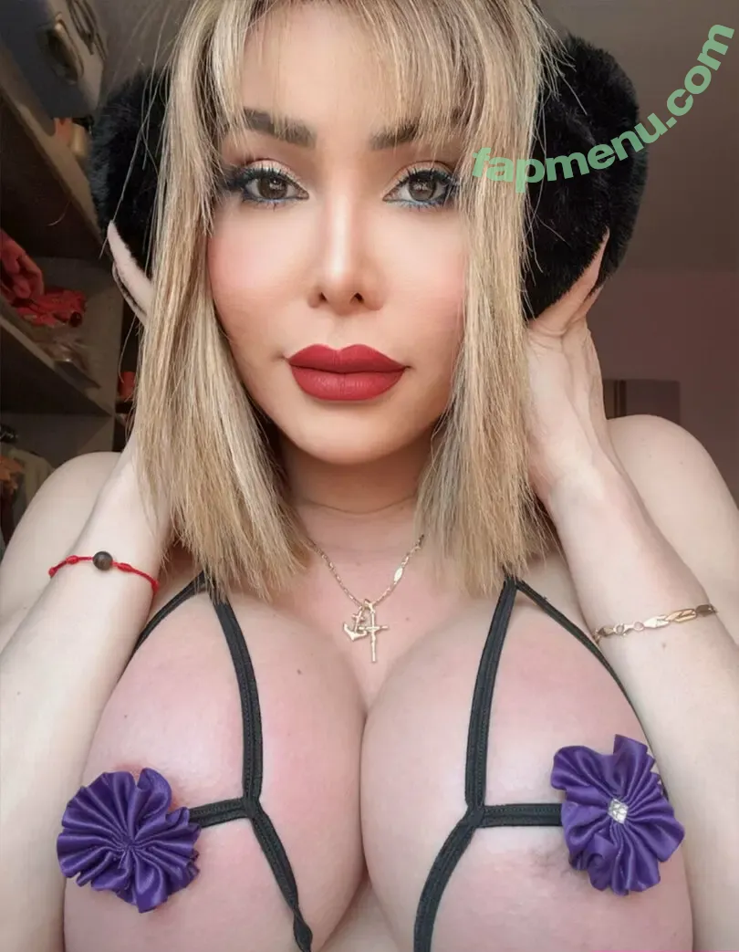 sofiadiorxxl nude photo #0265 (xxlittlebirdxx_)