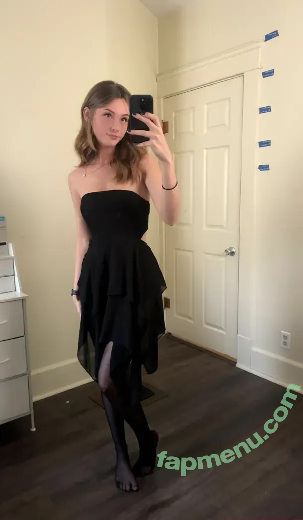 Soggyalien22 nude photo #0163 (soggyalien)