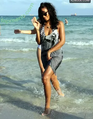 Solange Knowles / solangeknowles nude photo #0058