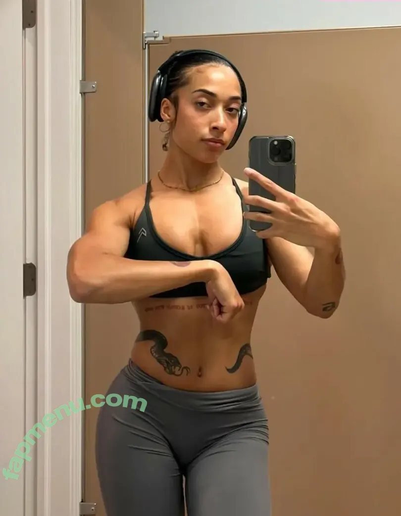solesndsouls nude photo #0154 ( / Praying Mantis / solesnack)