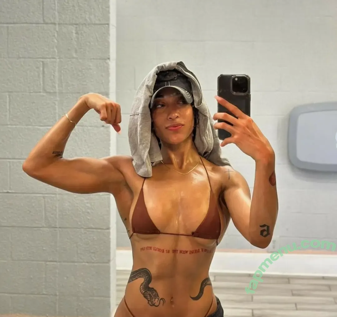 solesndsouls nude photo #0168 ( / Praying Mantis / solesnack)