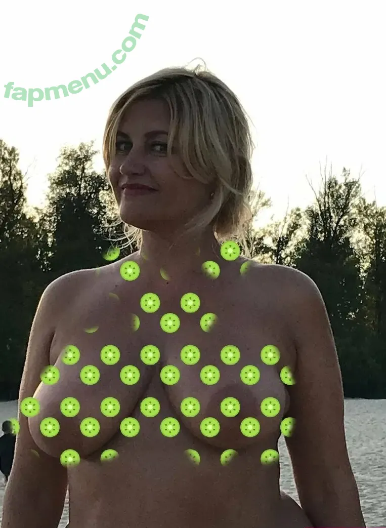 solodka_tata nude photo #0019 (solodkayatata)