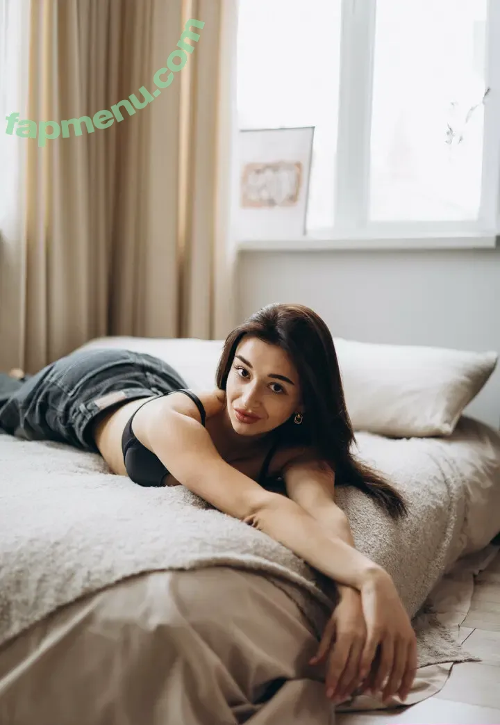 solomiabrunett nude photo #0011 (solomiabrunett)