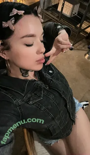  nude photo #0002