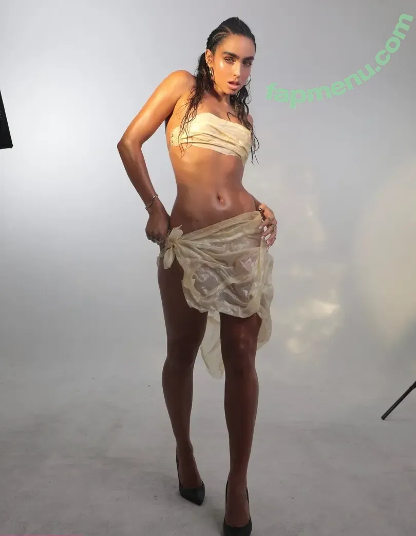 Sommer Ray nude photo #0074 (sommer-ray / sommerray)
