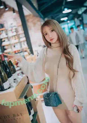 Son Ye Eun / BJ Eunsora 은소라 / Yenny / ye._eun_s2 / yeeny618 / 손예은 nude photo #1159