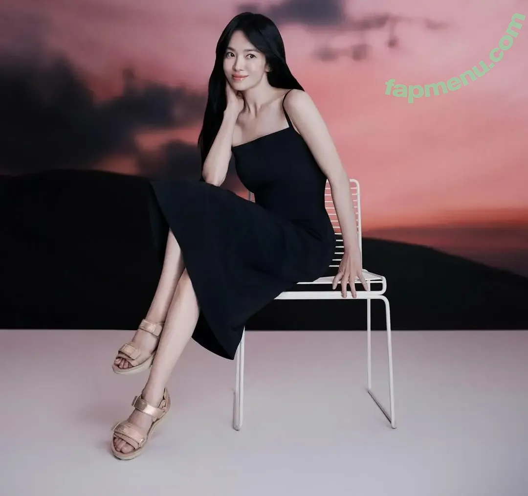 Song Hye-kyo nude photo #0028 (kyo1122)