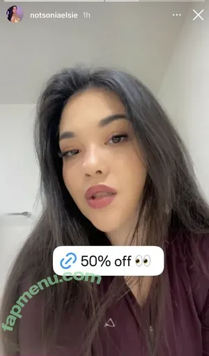 Sonia Elsie ASMR / piscesprincess_xo / soniaelsieofficial nude photo #0144