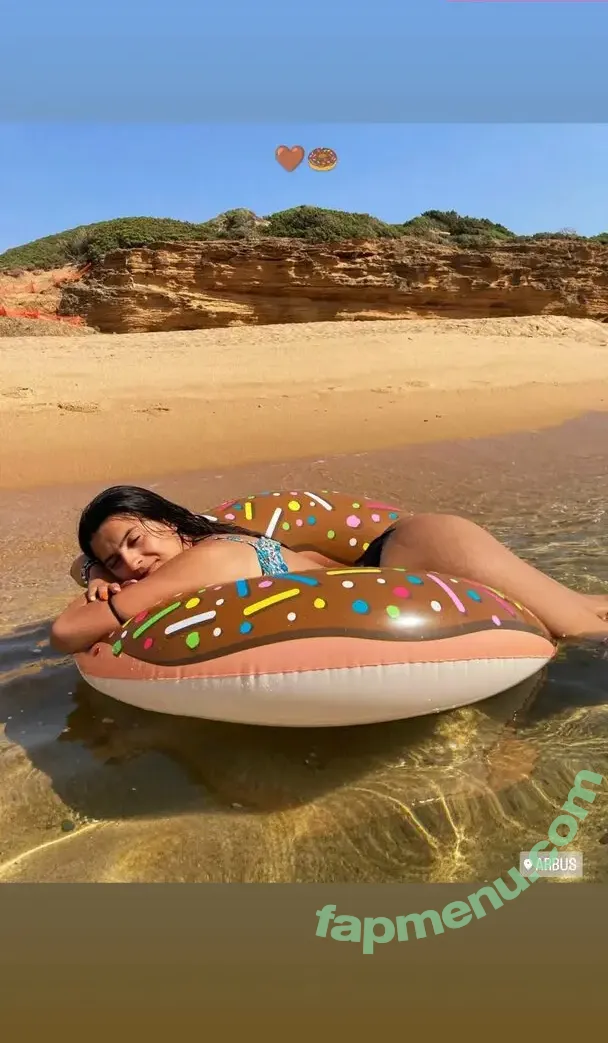 Sonia Podda nude photo #0003 (sonietta_podda_)