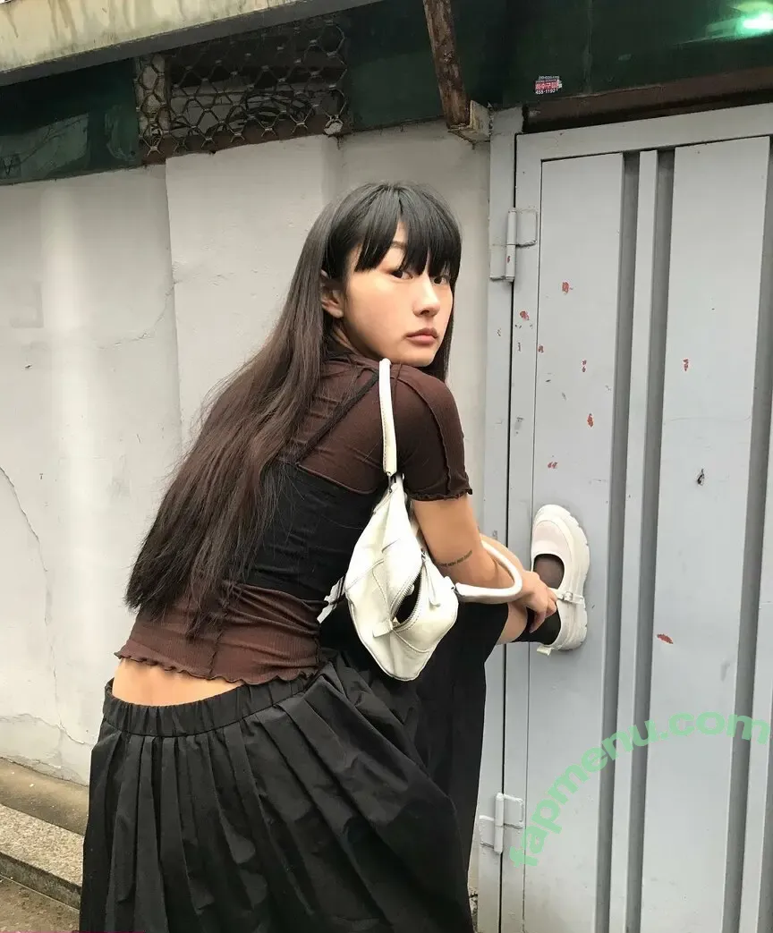 sooooorok nude photo #0003 (Lee Soomin)