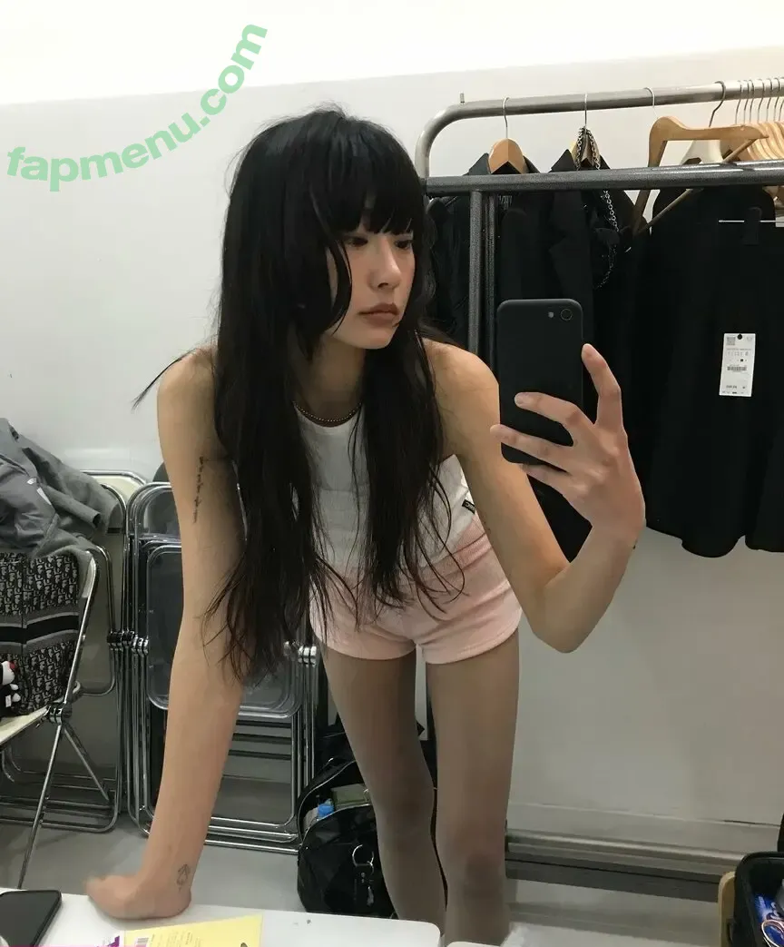 sooooorok nude photo #0005 (Lee Soomin)