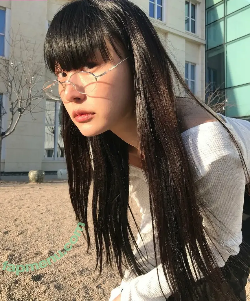 sooooorok nude photo #0010 (Lee Soomin)