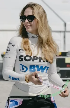 Sophia Flörsch / SophiaFloersch nude photo #0039