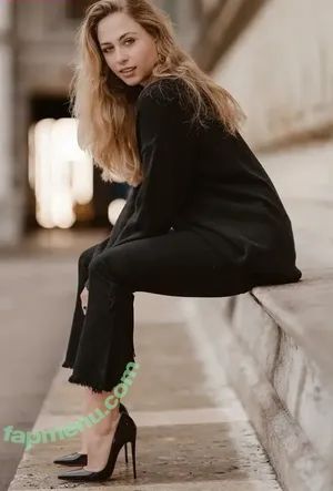 Sophia Flörsch / SophiaFloersch nude photo #0077