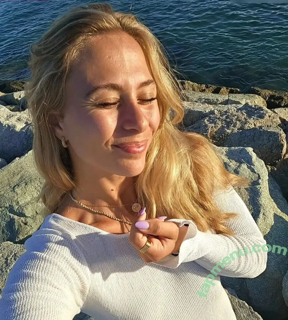 Sophia Flörsch nude photo #0091 (SophiaFloersch)