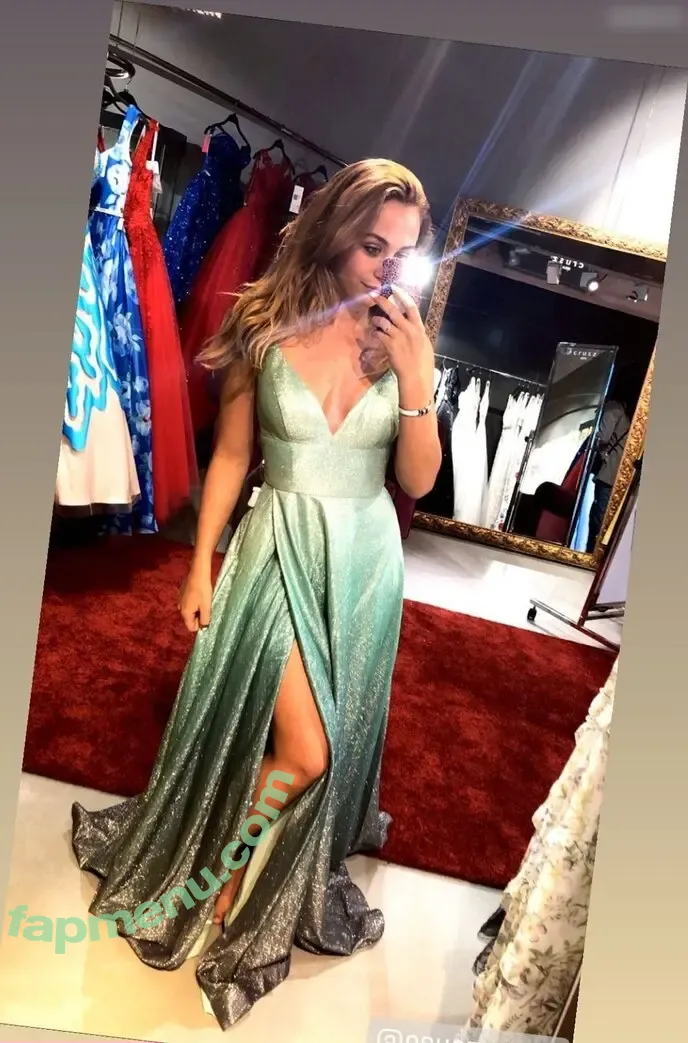 Sophia Flörsch nude photo #0123 (SophiaFloersch)