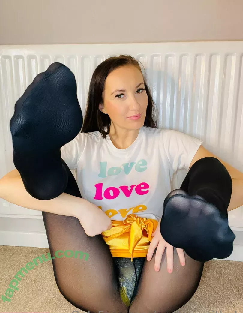 sophiasmithuk nude photo #2970 (sophiaxsmith)