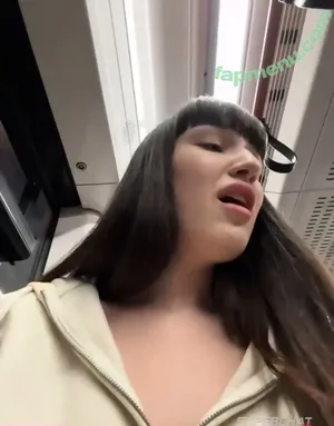  nude photo #0005