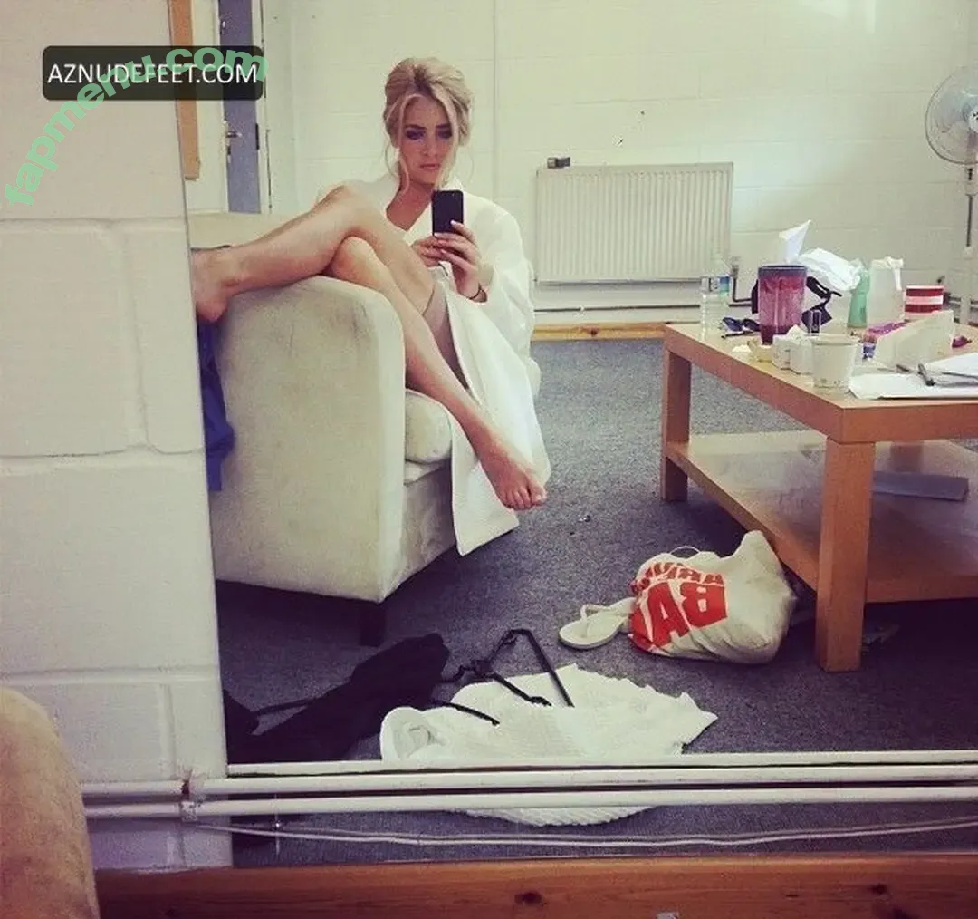 Sophie Colquhoun nude photo #0006 (Sophie Colquhoun)
