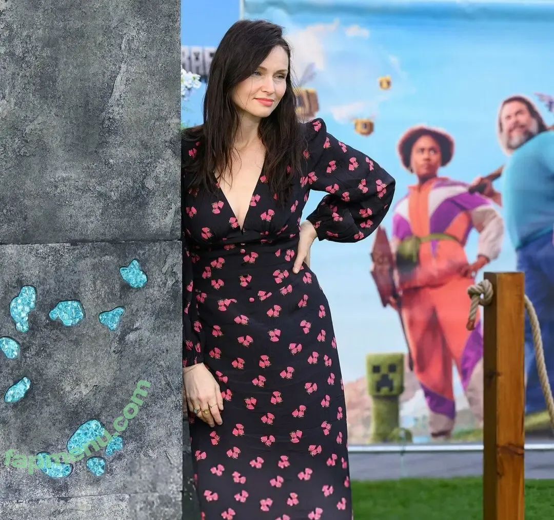 Sophie Ellis-Bextor nude photo #0196 (sophieellisbextor)