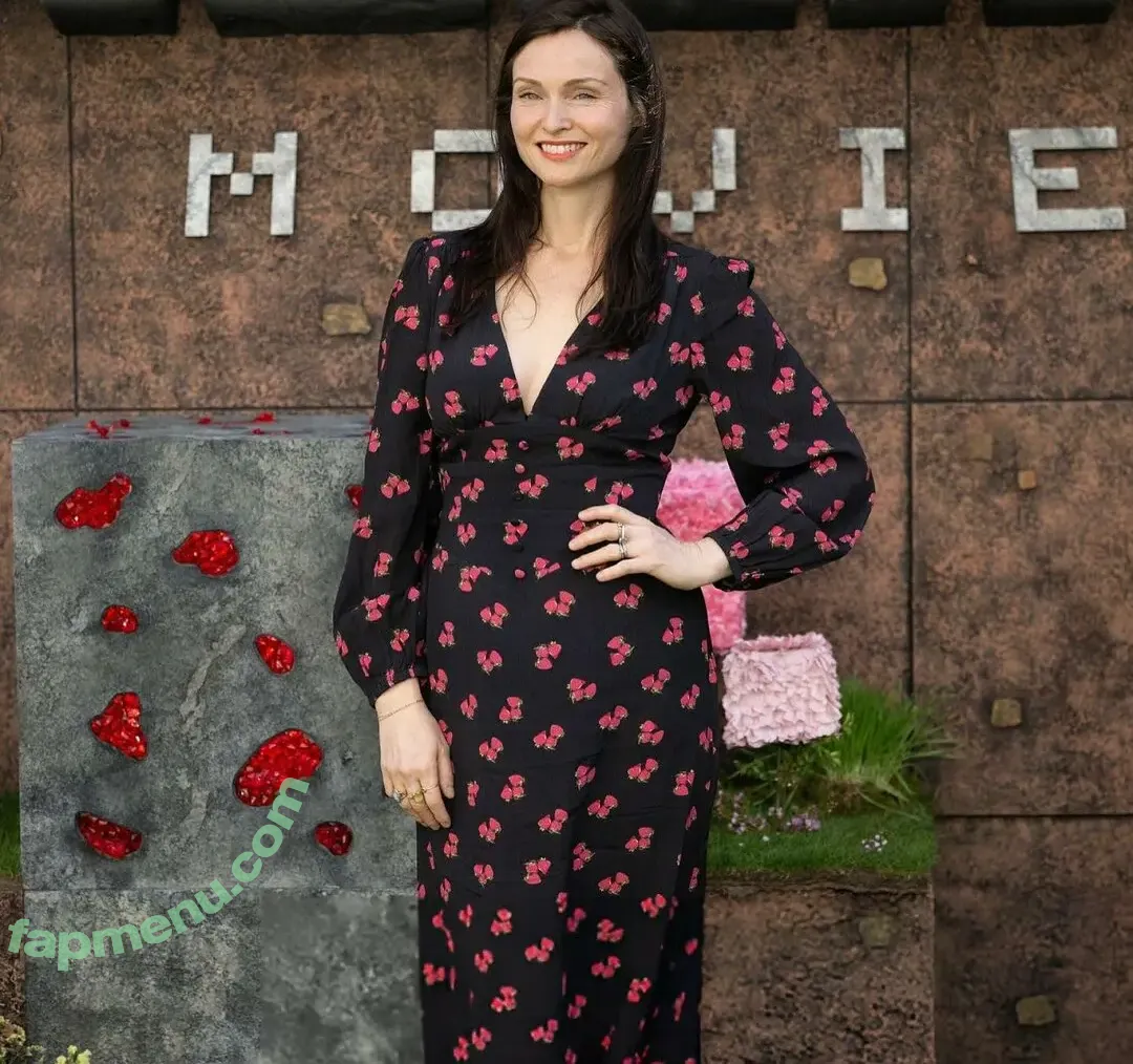 Sophie Ellis-Bextor nude photo #0200 (sophieellisbextor)