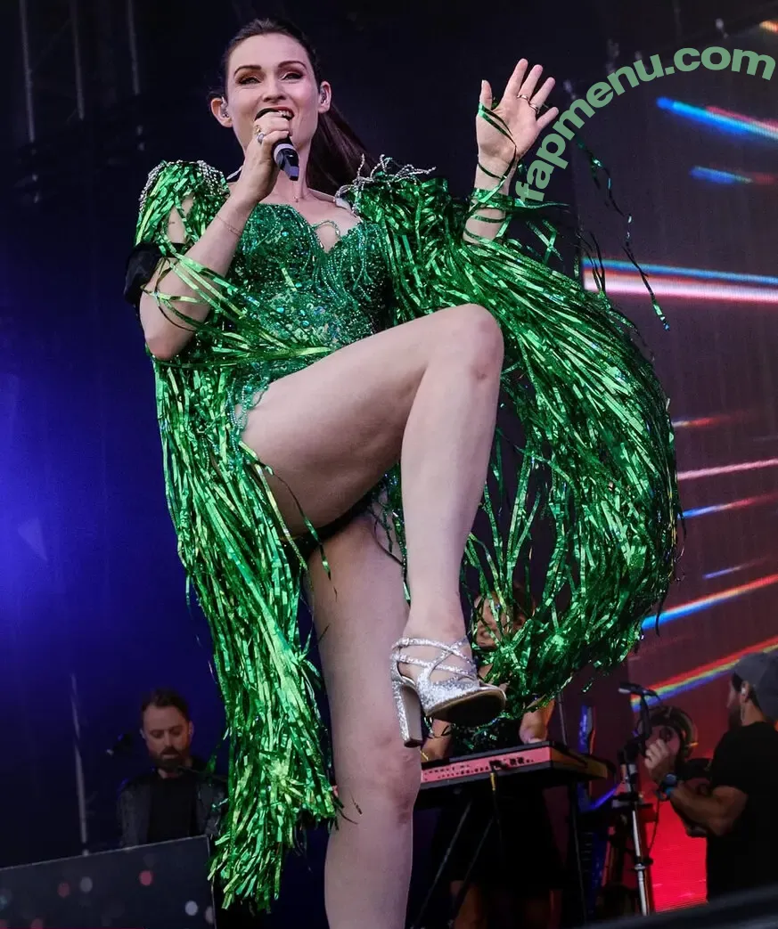 Sophie Ellis-Bextor nude photo #0215 (sophieellisbextor)