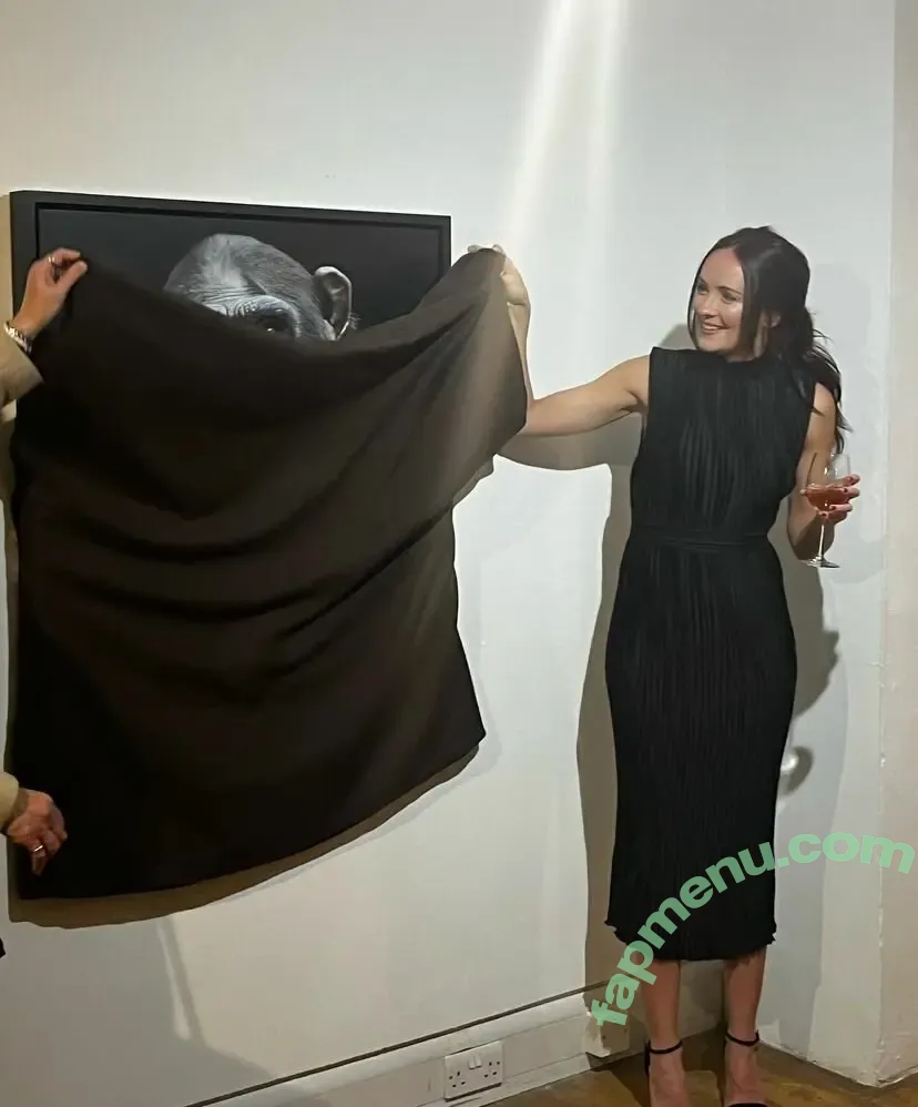 Sophie Green nude photo #0014 (sophiegreenart / sophiegreenfineart / tapsophiegreen)