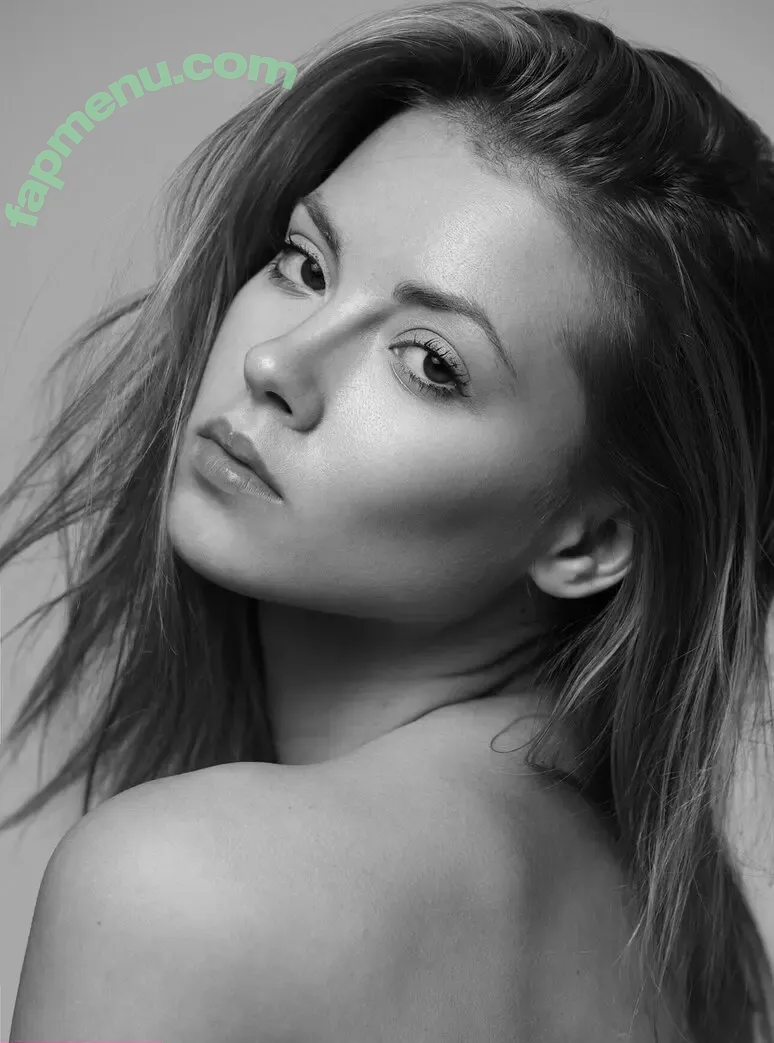 Sophie La Sage nude photo #0515 (sophie_la_sage / sophielasage_official)