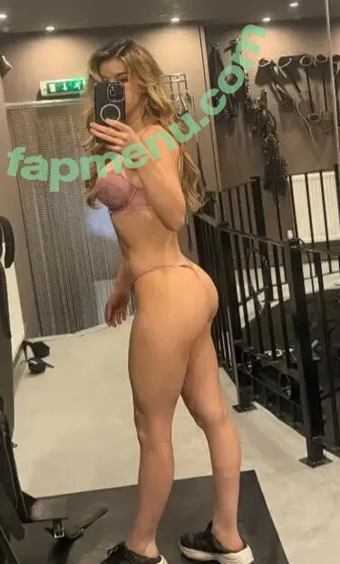 Sophie Larissa Weiss nude photo #0066 (FemDakota / sophielarissaw / sophielarizz / sophlariz)