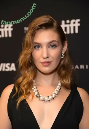 Sophie Nelisse / sophie__nelisse nude photo #0172