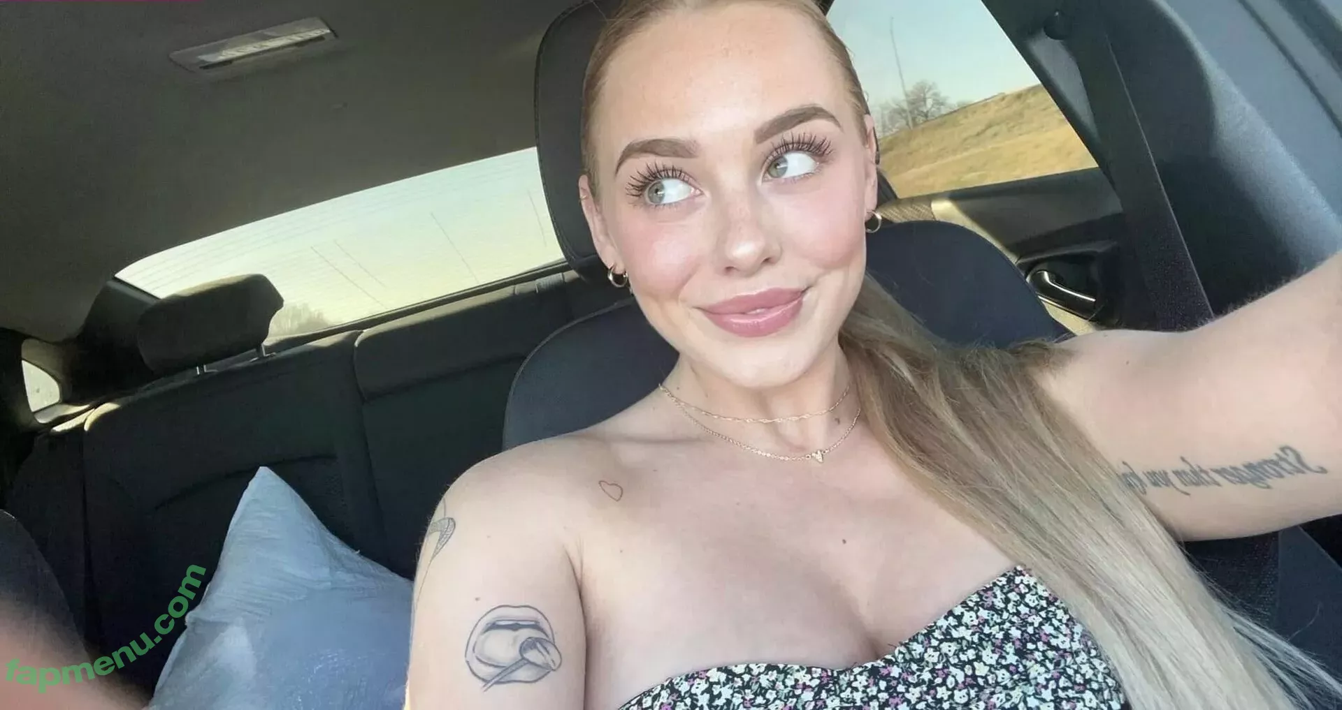 Sophie Riedemann nude photo #0125 (Sophuckingone / _sophieriedemann)