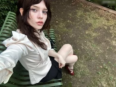 Sophie Thatcher / soapy.t / sophie_thatcher nude photo #0151