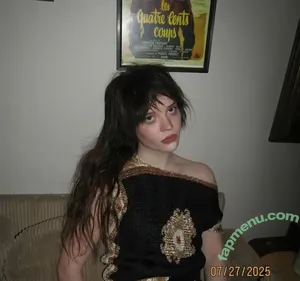 Sophie Thatcher / soapy.t / sophie_thatcher nude photo #0823