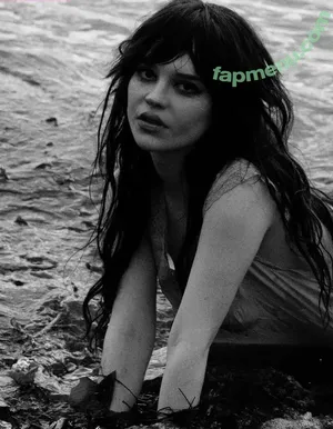 Sophie Thatcher / soapy.t / sophie_thatcher nude photo #0834