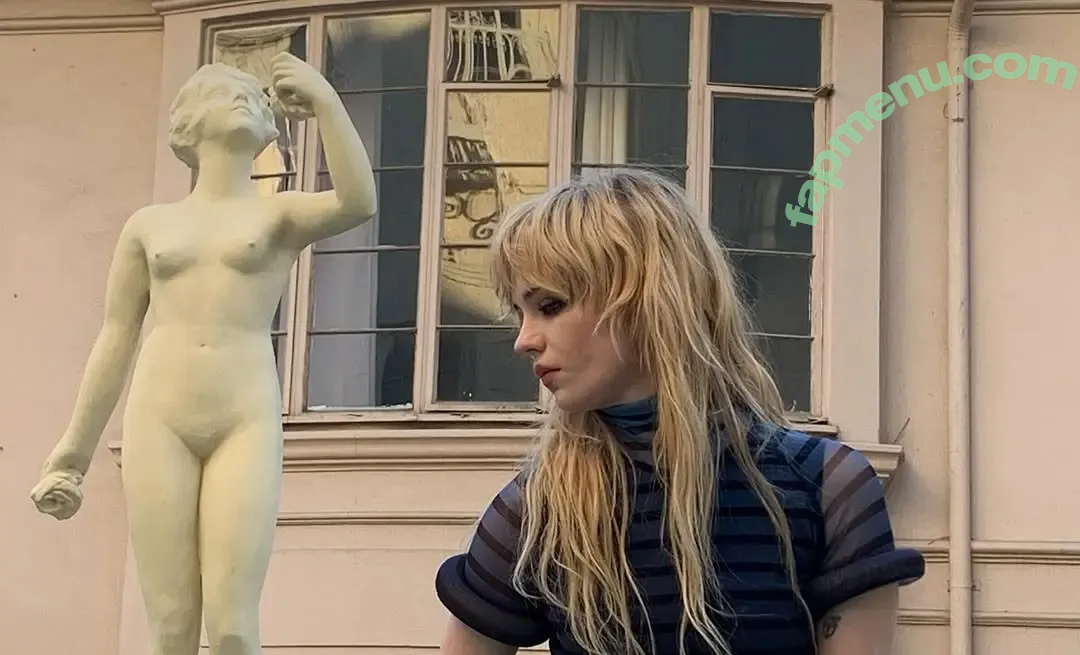Sophie Thatcher nude photo #0805 (soapy.t / sophie_thatcher)
