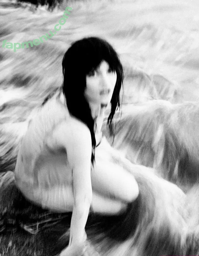 Sophie Thatcher nude photo #0836 (soapy.t / sophie_thatcher)