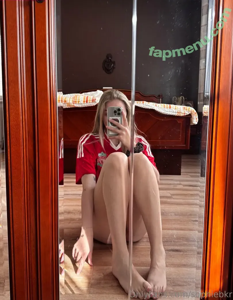 sophiebkr nude photo #0047 (sophiebkr_)