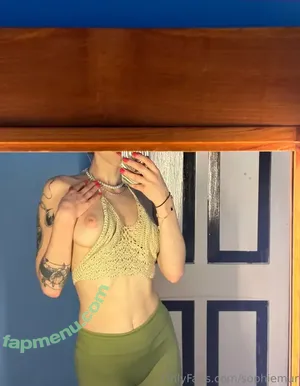sophiemur / sophiee.murr nude photo #0001