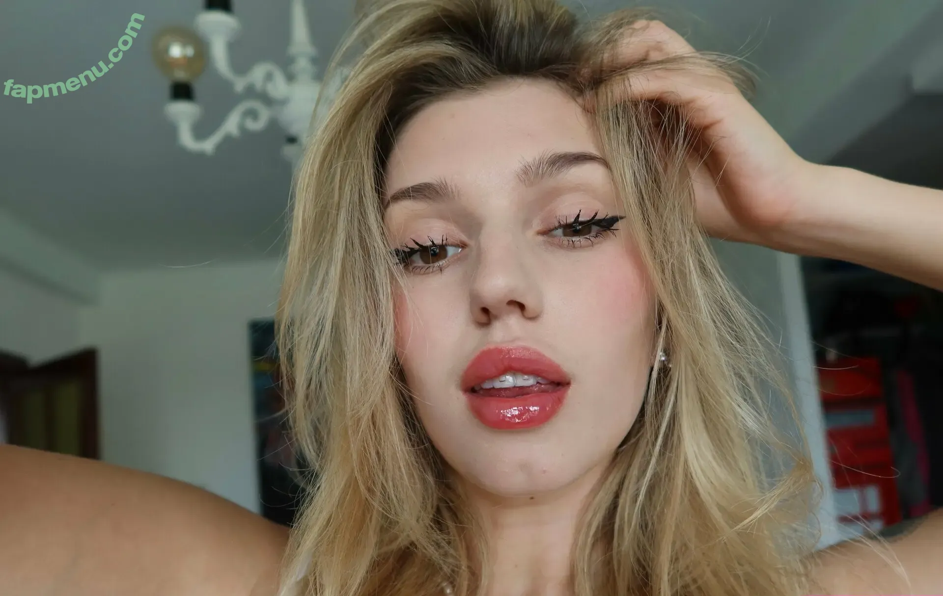 sophiemur nude photo #0009 (sophiee.murr)